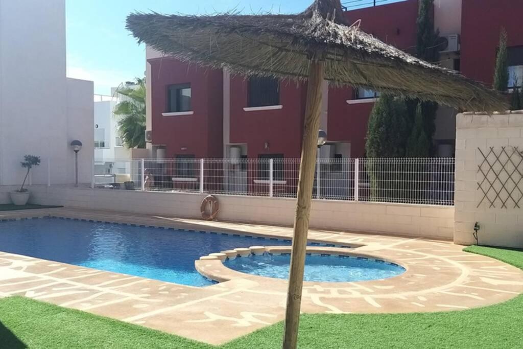 Modern Townhouse In Torrevieja, Costa Blanca Διαμέρισμα Εξωτερικό φωτογραφία
